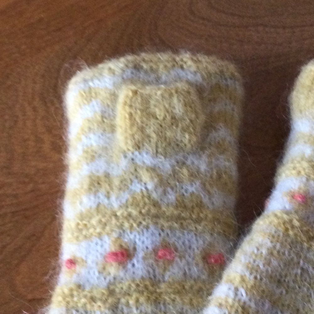 Frenchknot Hand Warmers View 2